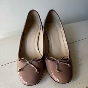 J.Crew Evie Ballet Pump- 6.5  Beige Patent Leather